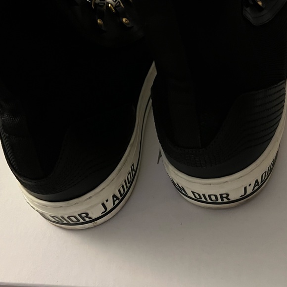 Dior chuck style sneaker still In good condition comes with box and dust bag - Picture 2 of 10